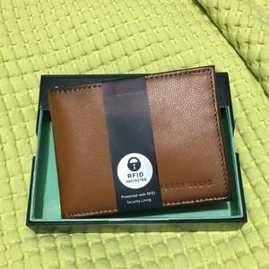 Perry Ellis men’s wallet